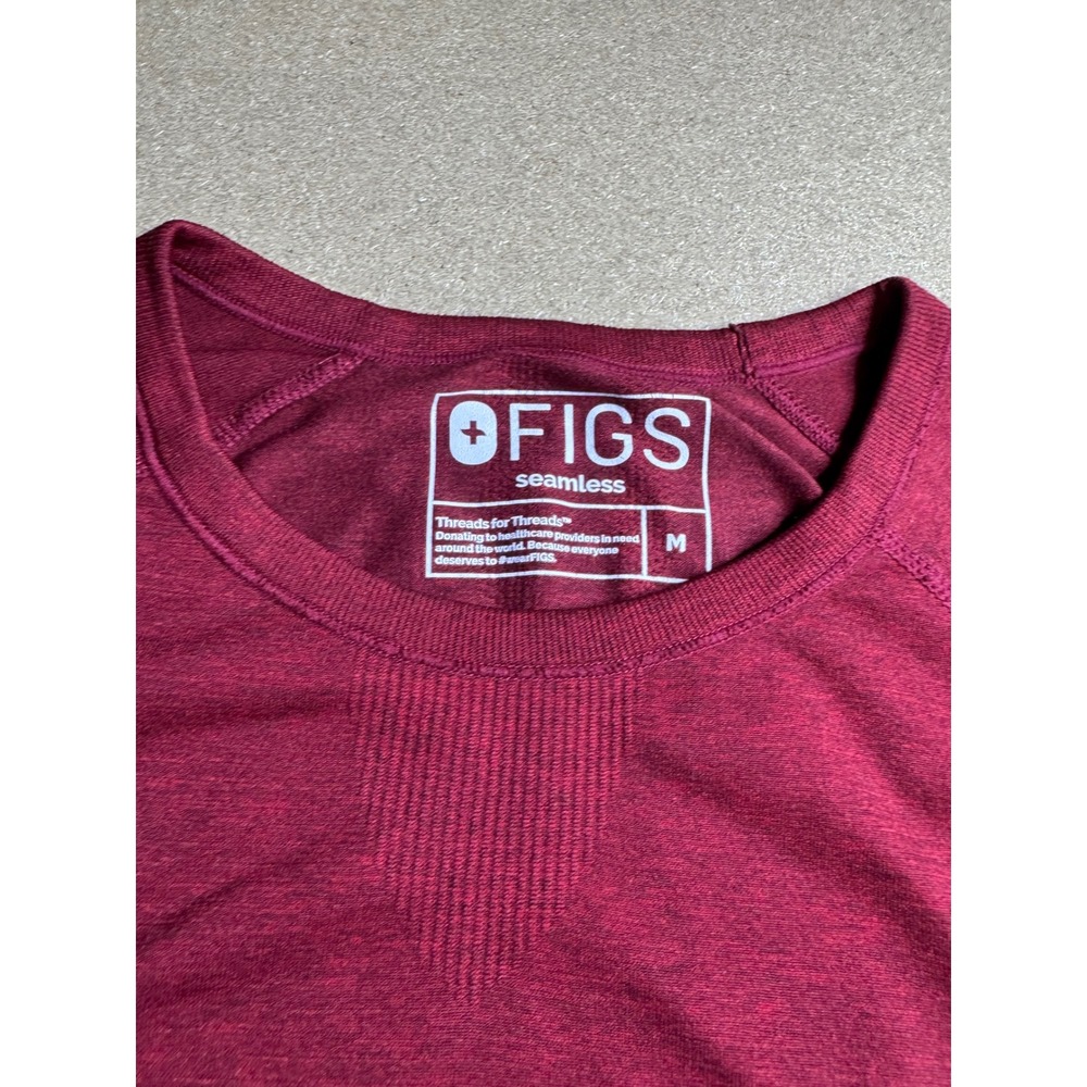 Figs Women Burgundy Seamless Long Sleeve Scrub Undershirt W18KW1002 Size M - Picture 6 of 7